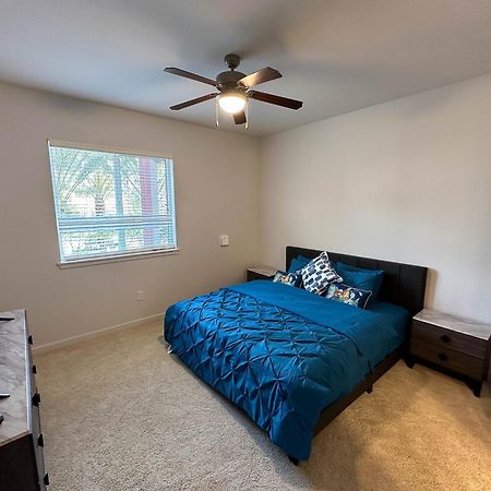 Lux 2 Bedroom In Woodland Hills Los Angeles Exterior photo