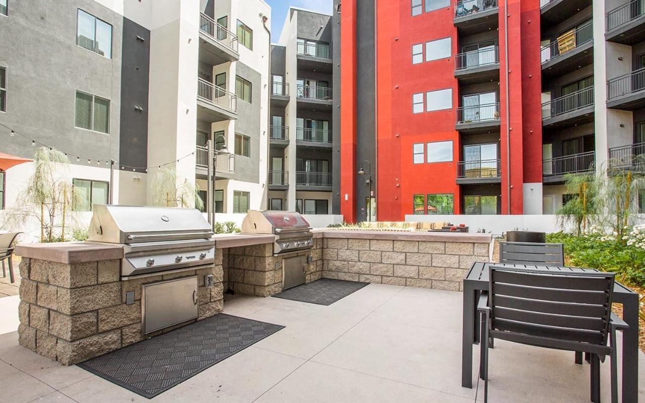 Lux 2 Bedroom In Woodland Hills Los Angeles Exterior photo